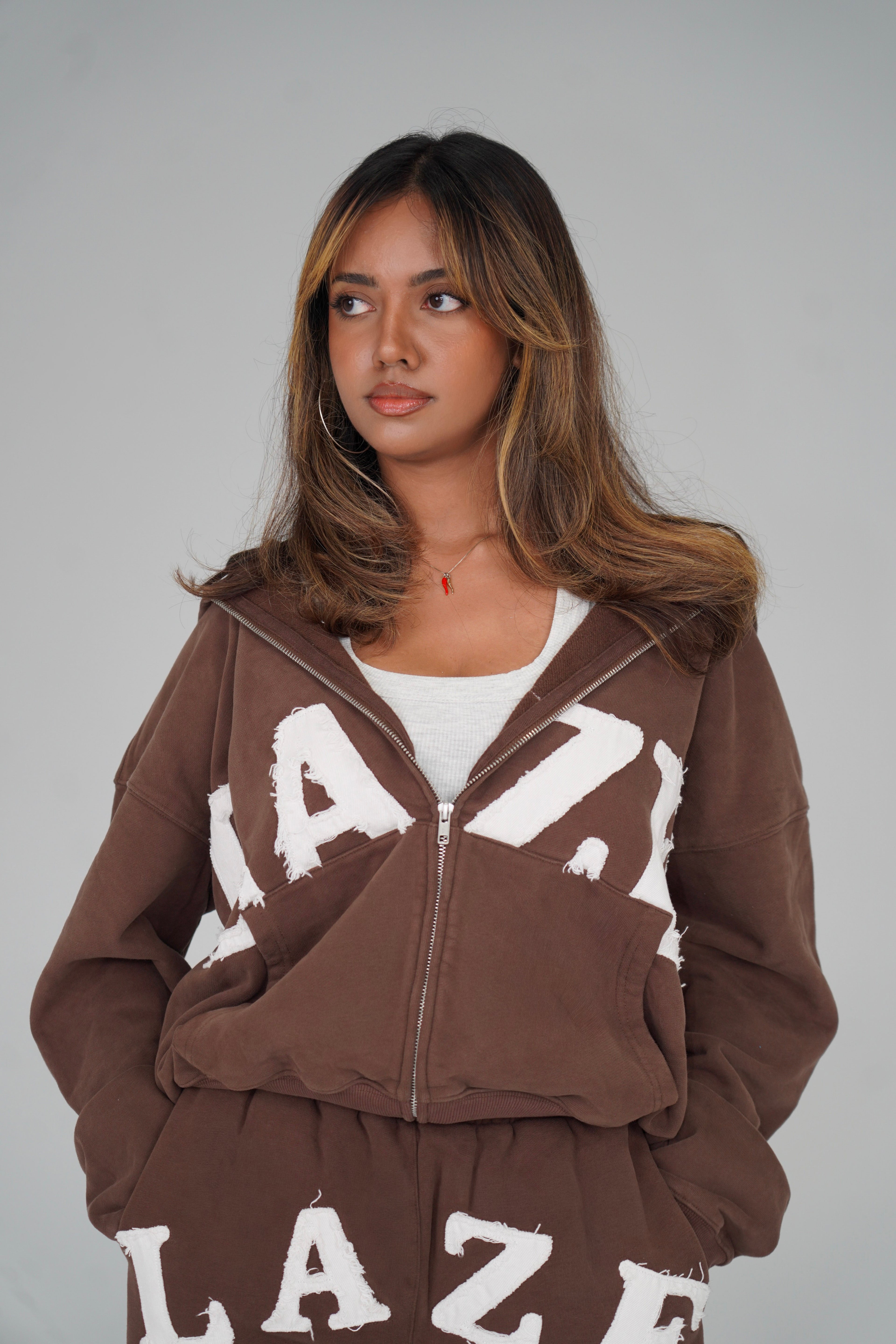 BOLD ZIP HOODIE